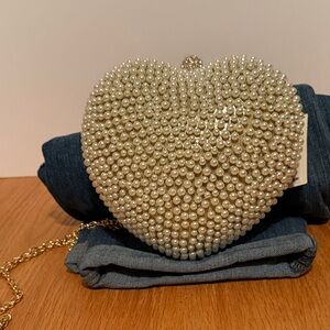 Jessica McClintock Pearl Heart Clutch